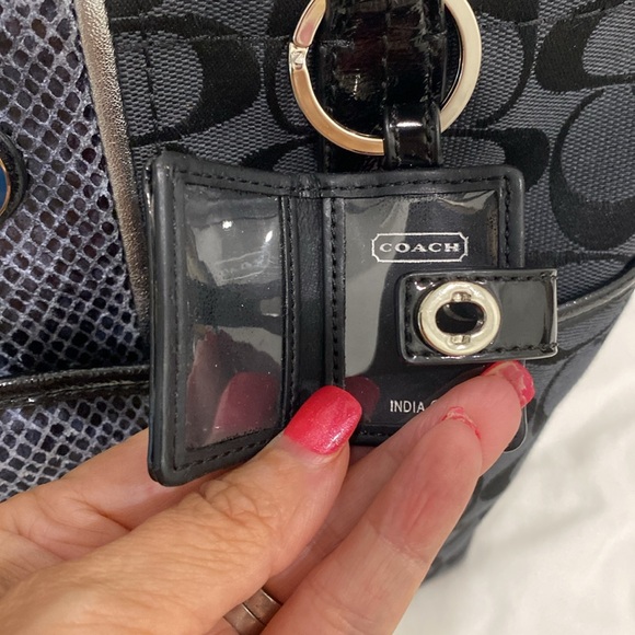 Coach Signature Python Handbag / Tote/ purse - Picture 11 of 15